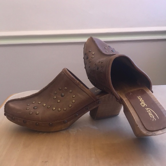 Myles sandy shoes,8,brown, naturally wood,skin - Picture 1 of 3